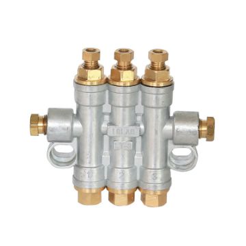 Prikaži detalje za Volumetrijski razdelnik ulja sa 3 izlaza Slika proizvoda: Volumetrijski razdelnik ulja sa 3 izlaza